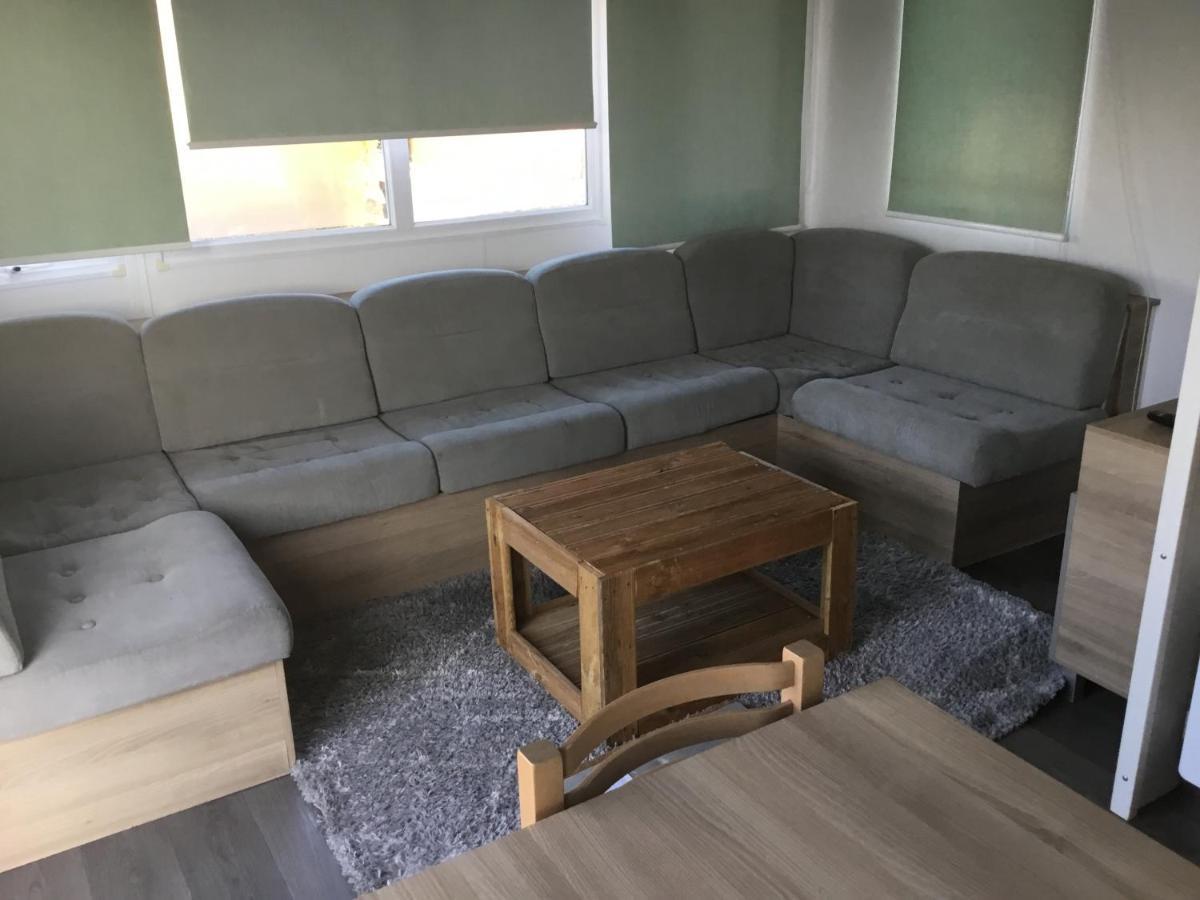 Frejus Tout Confort, Climatisation,Linge De Lit Et De Toilette, Coffre Fort, Ventilations Au Plafond Chambres Et Wifi Possible Luaran gambar