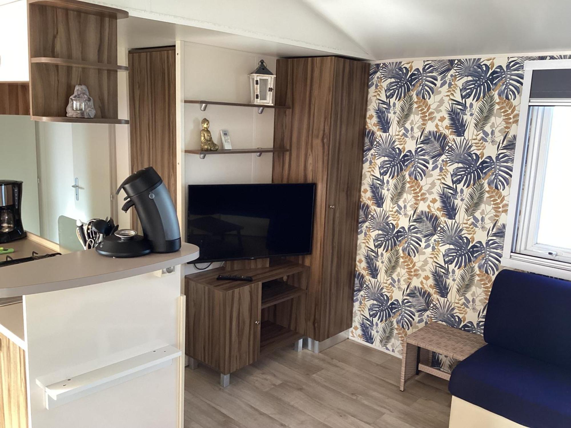 Frejus Tout Confort, Climatisation,Linge De Lit Et De Toilette, Coffre Fort, Ventilations Au Plafond Chambres Et Wifi Possible Luaran gambar
