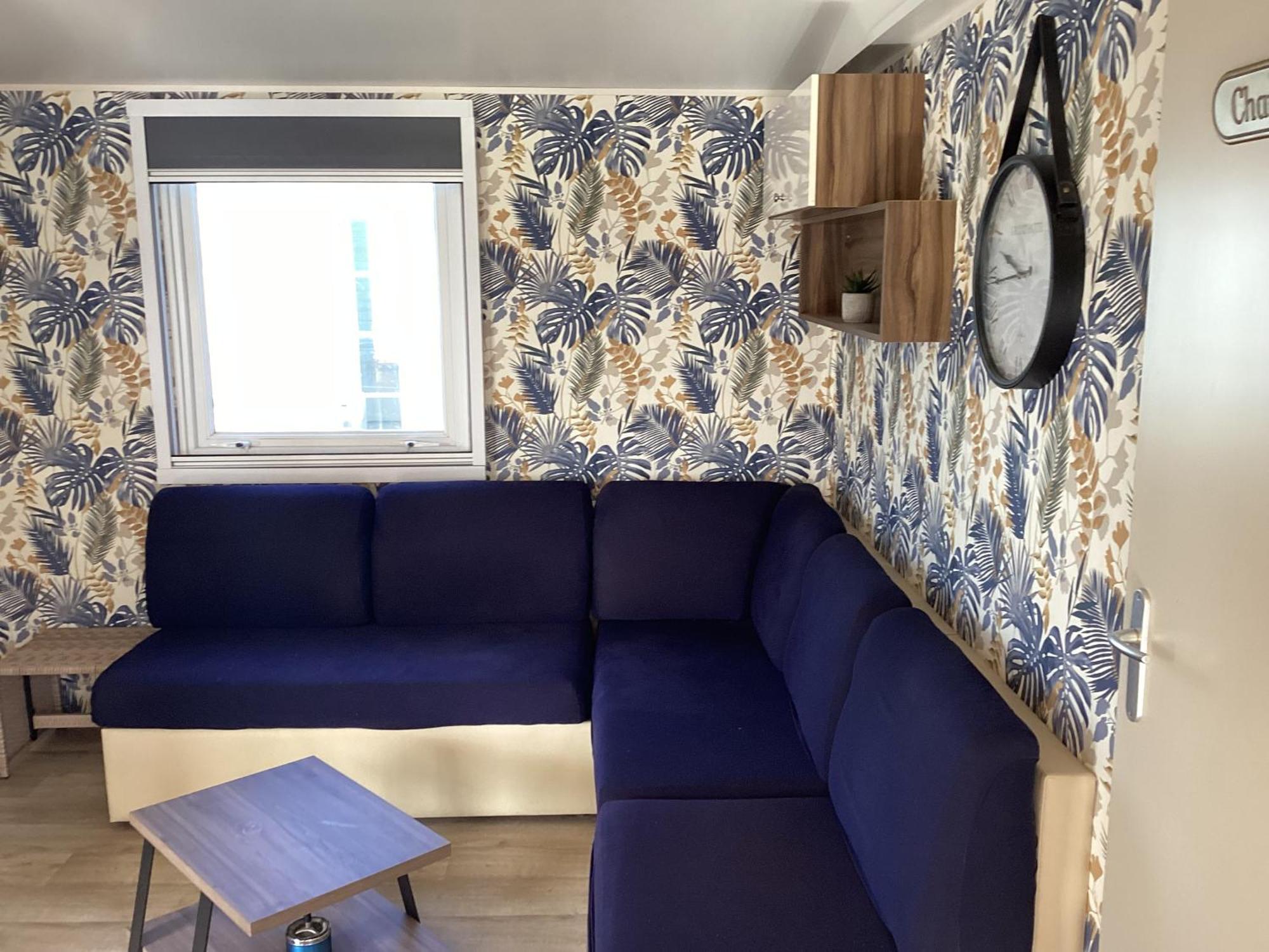 Frejus Tout Confort, Climatisation,Linge De Lit Et De Toilette, Coffre Fort, Ventilations Au Plafond Chambres Et Wifi Possible Luaran gambar