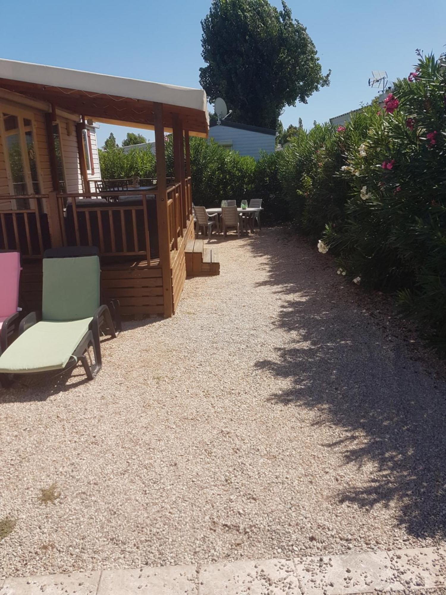 Frejus Tout Confort, Climatisation,Linge De Lit Et De Toilette, Coffre Fort, Ventilations Au Plafond Chambres Et Wifi Possible Luaran gambar